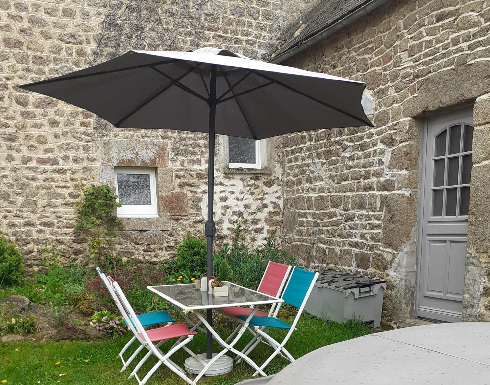 Wildberry Cottage Orgeres-la-Roche Exterior photo