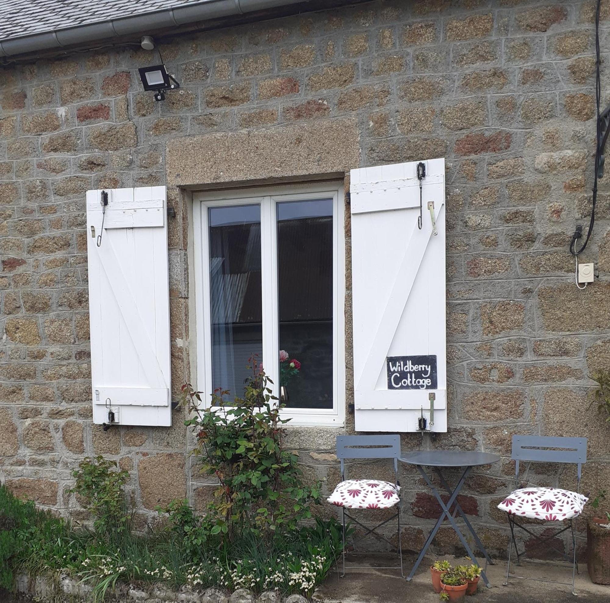 Wildberry Cottage Orgeres-la-Roche Exterior photo