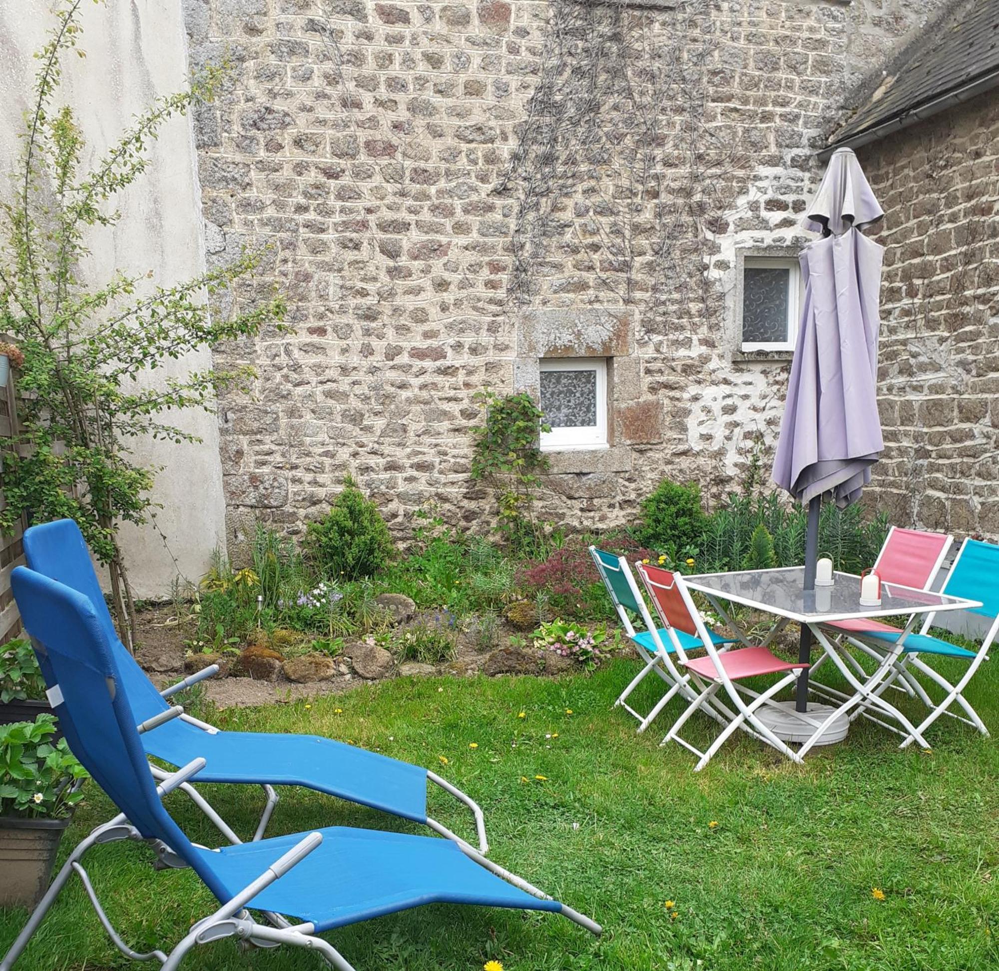 Wildberry Cottage Orgeres-la-Roche Exterior photo